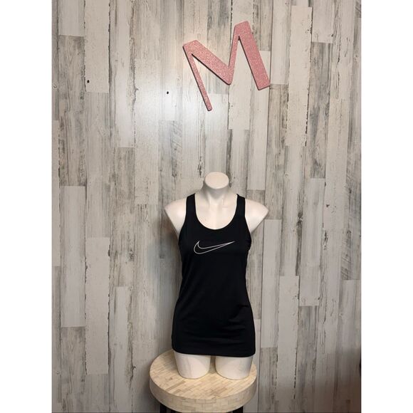 Nike Dri-Fit Black Racerback Athletic Tank Top – Women’s Medium | Running Workou - Picture 1 of 7